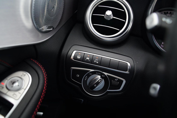 Mercedes-Benz C-Klasse Estate AMG 43 4MATIC | Burmester | Panorama | Designo Matte Grey | Luxe Leder / Alcantara | Camera | NIEUW