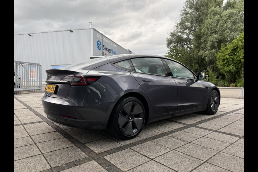 Tesla Model 3 Range Plus | Autopilot | Panorama | Leder | Navi | Camera