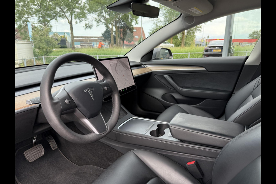 Tesla Model 3 Range Plus | Autopilot | Panorama | Leder | Navi | Camera