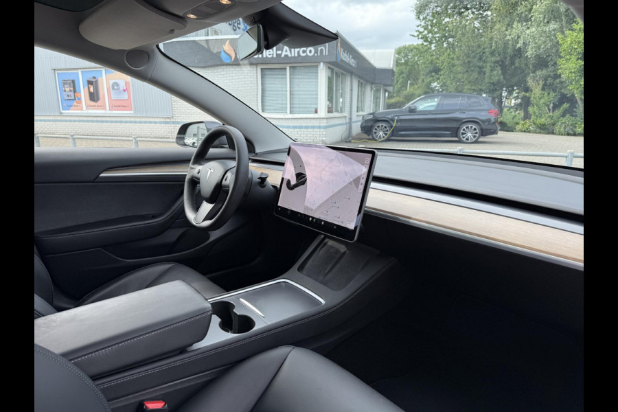 Tesla Model 3 Range Plus | Autopilot | Panorama | Leder | Navi | Camera