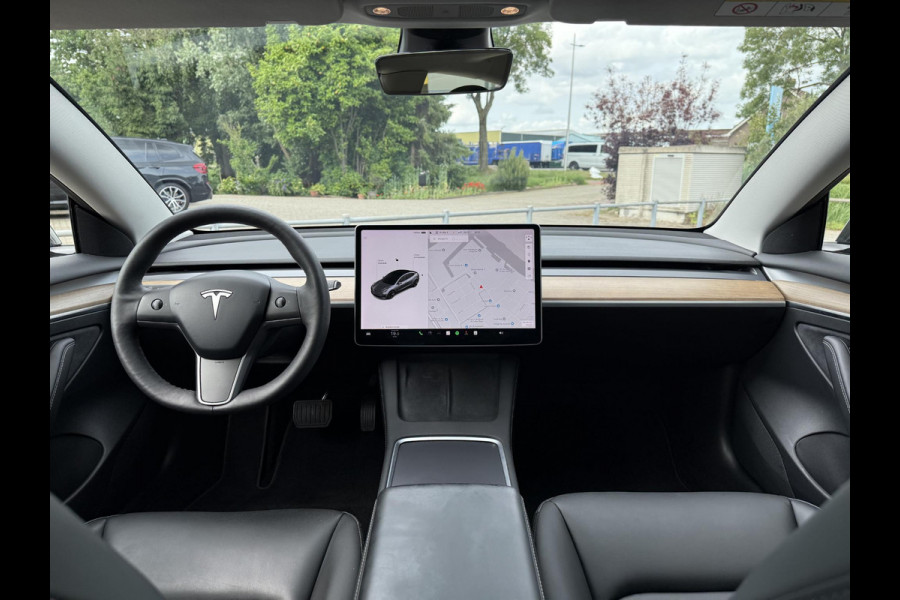 Tesla Model 3 Range Plus | Autopilot | Panorama | Leder | Navi | Camera