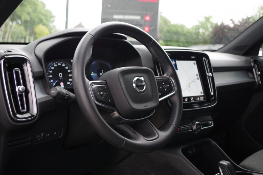 Volvo XC40 1.5 T4 Recharge Inscription Expression 211 PK PHEV, Trekhaak, Harman/Kardon Sound, 360 Camera, Memory
