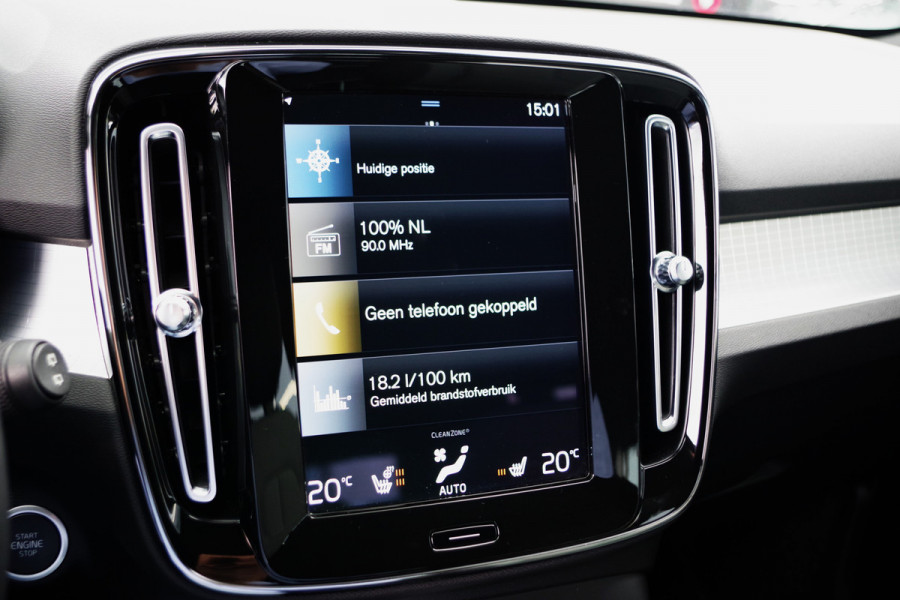 Volvo XC40 1.5 T4 Recharge Inscription Expression 211 PK PHEV, Trekhaak, Harman/Kardon Sound, 360 Camera, Memory