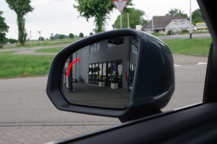 Volvo XC40 1.5 T4 Recharge Inscription Expression 211 PK PHEV, Trekhaak, Harman/Kardon Sound, 360 Camera, Memory