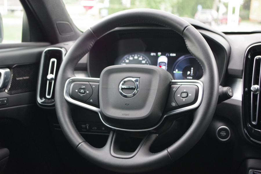 Volvo XC40 1.5 T4 Recharge Inscription Expression 211 PK PHEV, Trekhaak, Harman/Kardon Sound, 360 Camera, Memory