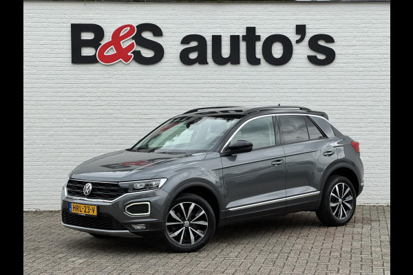Volkswagen T-Roc 1.5 TSI Sport Led Adaptive cruise Navigatie Pdc voor+achter Clima Stoelverwarming DAB