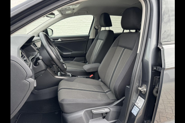 Volkswagen T-Roc 1.5 TSI Sport Led Adaptive cruise Navigatie Pdc voor+achter Clima Stoelverwarming DAB
