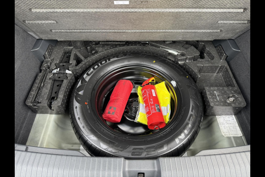 Volkswagen T-Roc 1.5 TSI Sport Led Adaptive cruise Navigatie Pdc voor+achter Clima Stoelverwarming DAB