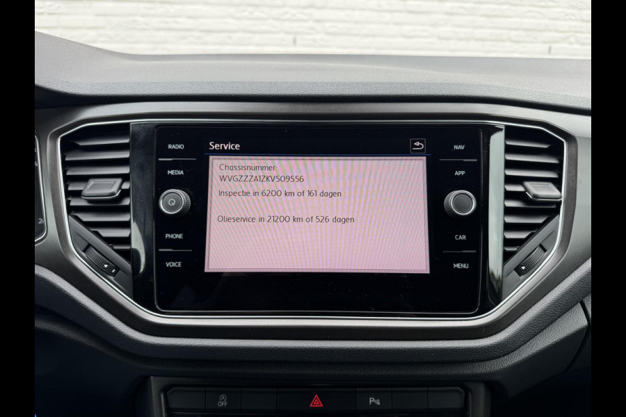 Volkswagen T-Roc 1.5 TSI Sport Led Adaptive cruise Navigatie Pdc voor+achter Clima Stoelverwarming DAB