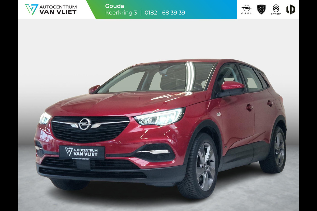 Opel Grandland 1.6 Turbo Hybrid Business Elegance | Navigatie | Parkeersensoren voor en achter | Apple Carplay/Android Auto Opel Grandland 1.6 Turbo Hybrid Business Elegance | Navigatie | Parkeersensoren voor en achter | Apple Carplay/Android Auto