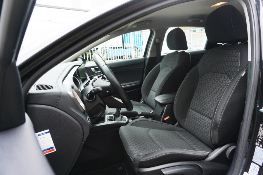 Kia Ceed 1.0 T-GDi 120PK DynamicLine/All-Season/ Rijklaarprijs met Garantie.
