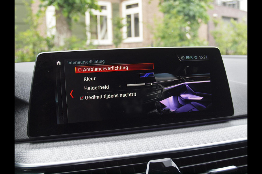 BMW 5 Serie 530e iPerformance Executive | M-Pakket | Schuifdak | Camera | Dealer Onderhouden | NL-Auto |