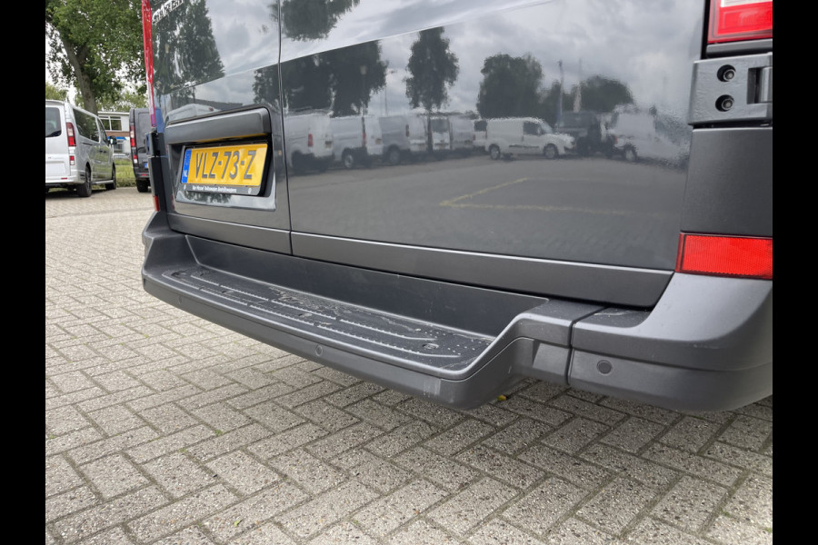 Volkswagen Crafter 35 2.0 TDI 140pk L3H2 Comfortline / vaste prijs rijklaar € 21.950 ex btw / lease vanaf € / airco / cruise / navi / achteruit rijcamera / euro 6 / bpm vrij !