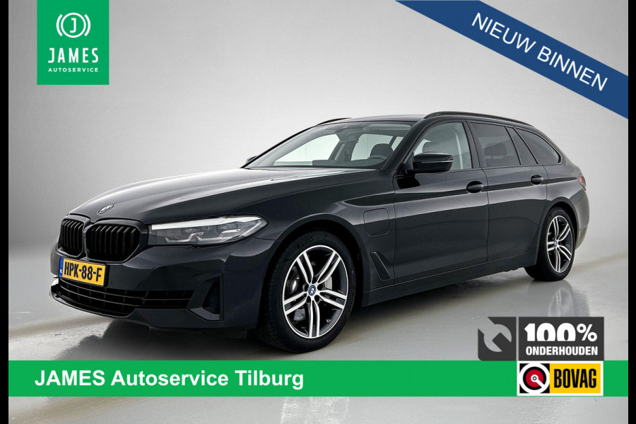 BMW 5 Serie Touring 530e xDrive Black-Line CAMERA TREKHAAK CARPLAY