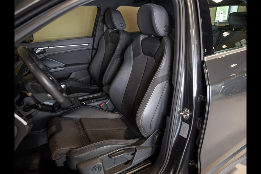Audi Q3 35 TFSI 2x S-Line / 150pk / Trekhaak / Keyless entry / Stoelverwarming /