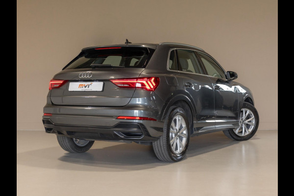 Audi Q3 35 TFSI 2x S-Line / 150pk / Trekhaak / Keyless entry / Stoelverwarming /