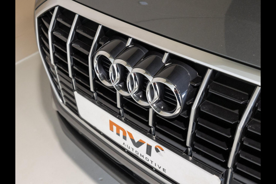 Audi Q3 35 TFSI 2x S-Line / 150pk / Trekhaak / Keyless entry / Stoelverwarming /