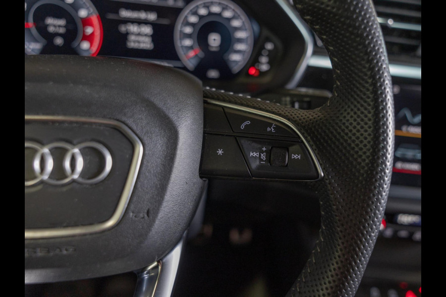 Audi Q3 35 TFSI 2x S-Line / 150pk / Trekhaak / Keyless entry / Stoelverwarming /