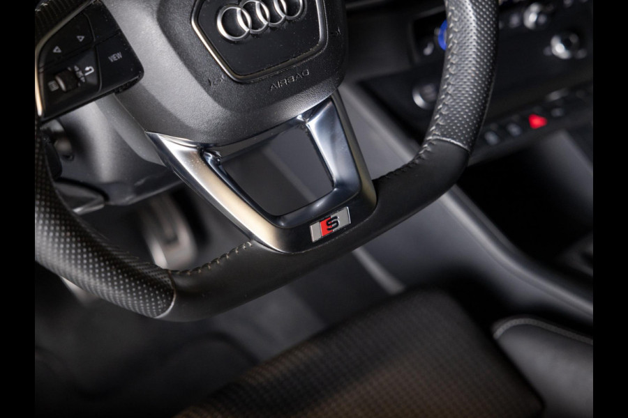 Audi Q3 35 TFSI 2x S-Line / 150pk / Trekhaak / Keyless entry / Stoelverwarming /