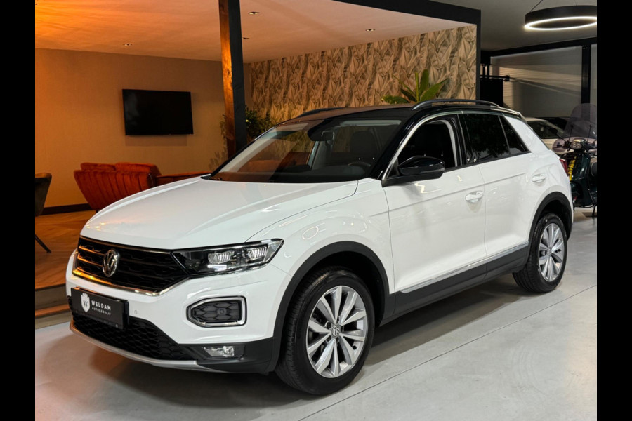 Volkswagen T-Roc 1.5 TSI Style Garantie Trekhaak CarPlay PDC Adoptieve Cruise Lane ASS LED Clima Navi Rijklaar