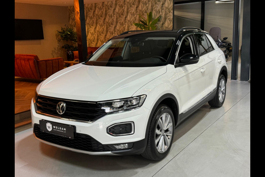 Volkswagen T-Roc 1.5 TSI Style Garantie Trekhaak CarPlay PDC Adoptieve Cruise Lane ASS LED Clima Navi Rijklaar