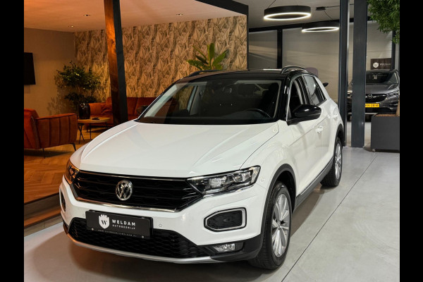Volkswagen T-Roc 1.5 TSI Style Garantie Trekhaak CarPlay PDC Adoptieve Cruise Lane ASS LED Clima Navi Rijklaar