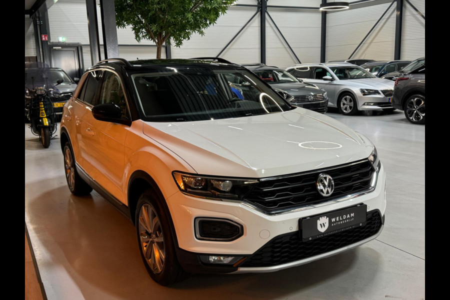 Volkswagen T-Roc 1.5 TSI Style Garantie Trekhaak CarPlay PDC Adoptieve Cruise Lane ASS LED Clima Navi Rijklaar