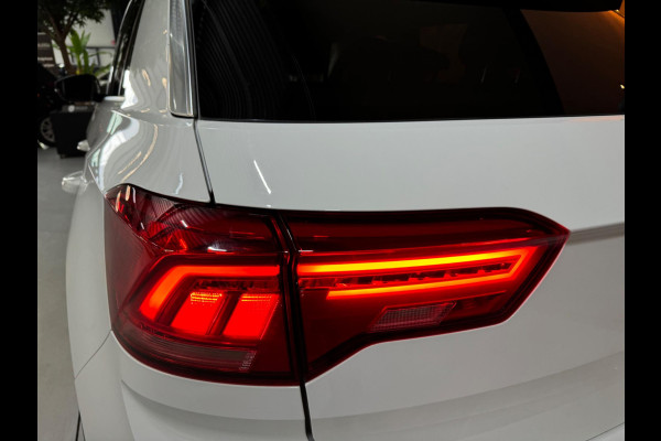 Volkswagen T-Roc 1.5 TSI Style Garantie Trekhaak CarPlay PDC Adoptieve Cruise Lane ASS LED Clima Navi Rijklaar
