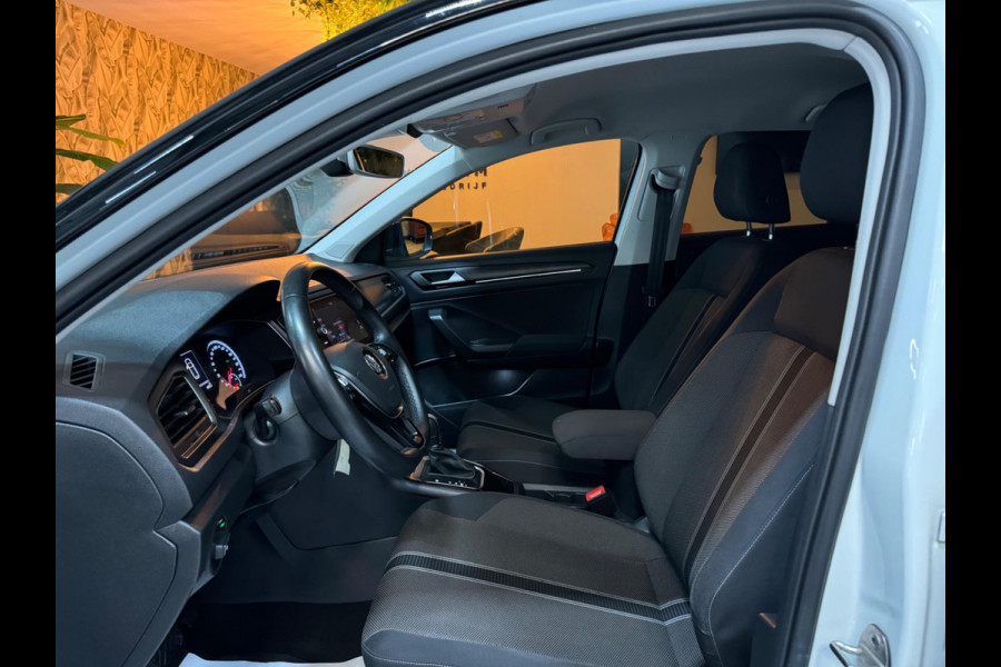 Volkswagen T-Roc 1.5 TSI Style Garantie Trekhaak CarPlay PDC Adoptieve Cruise Lane ASS LED Clima Navi Rijklaar