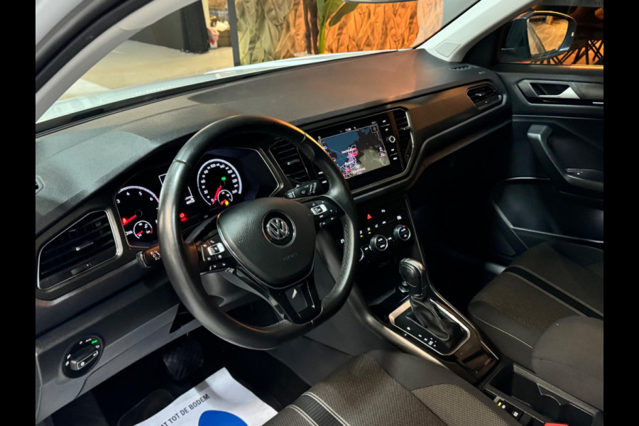 Volkswagen T-Roc 1.5 TSI Style Garantie Trekhaak CarPlay PDC Adoptieve Cruise Lane ASS LED Clima Navi Rijklaar