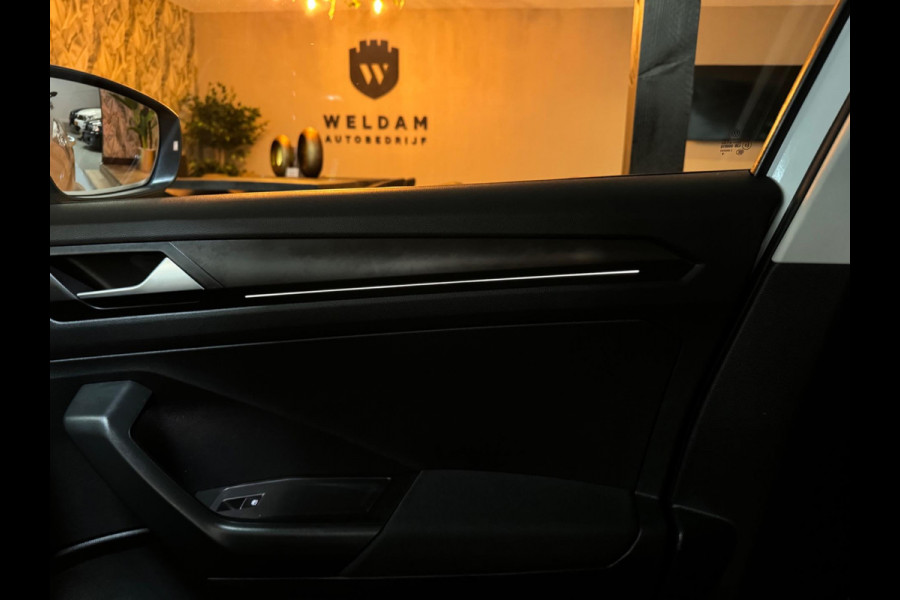 Volkswagen T-Roc 1.5 TSI Style Garantie Trekhaak CarPlay PDC Adoptieve Cruise Lane ASS LED Clima Navi Rijklaar