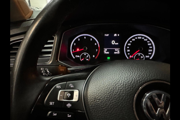 Volkswagen T-Roc 1.5 TSI Style Garantie Trekhaak CarPlay PDC Adoptieve Cruise Lane ASS LED Clima Navi Rijklaar