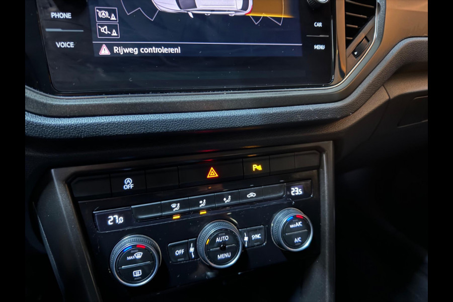 Volkswagen T-Roc 1.5 TSI Style Garantie Trekhaak CarPlay PDC Adoptieve Cruise Lane ASS LED Clima Navi Rijklaar