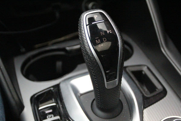 Alfa Romeo Giulia 2.0T Sprint 319PK AT | Panoramadak | 19" Velgen | Apple/Android CarPlay | Camera Let op auto niet altijd aanwezig