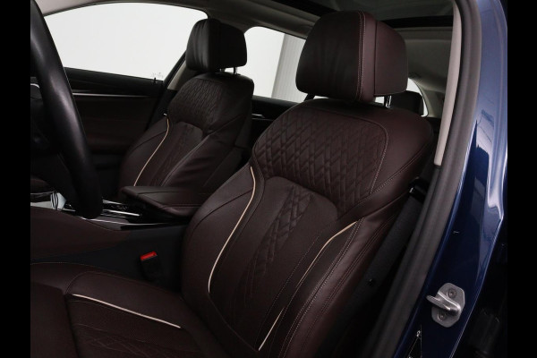 BMW 5 Serie 530e xDrive High Executive | Luxury Line | Panoramadak | Nappaleder | Stoelventilatie | Head-Up | Carplay | Live Cockpit | Adaptive LED | Stoelverwarming | Navigatie | PHEV