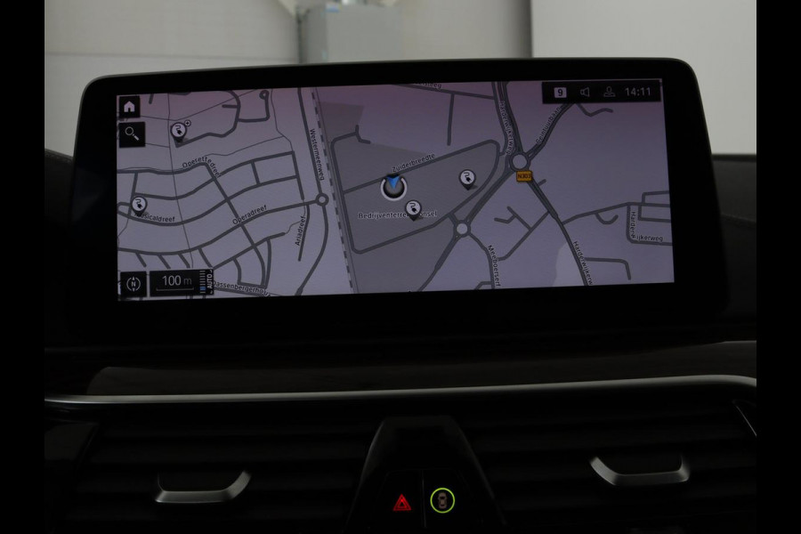 BMW 5 Serie 530e xDrive High Executive | Luxury Line | Panoramadak | Nappaleder | Stoelventilatie | Head-Up | Carplay | Live Cockpit | Adaptive LED | Stoelverwarming | Navigatie | PHEV