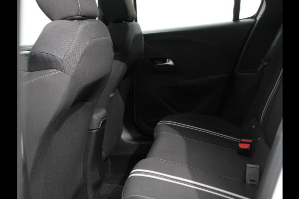 Opel Corsa 1.2 GS Achteruitrij camera Parkeersensoren Cruise control LED Verwarmde voorstoelen Stuurwiel verwarmd Climate control Apple carplay/ Android Auto