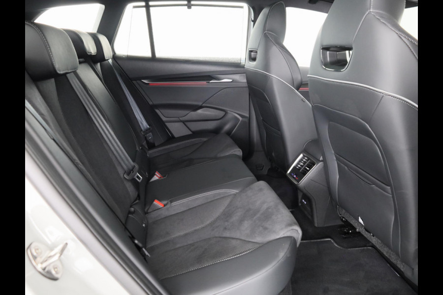 Škoda Enyaq 85 Sportline 286pk | Light Band | Canton Sound | Head up | Panoramadak | 21 inch black |