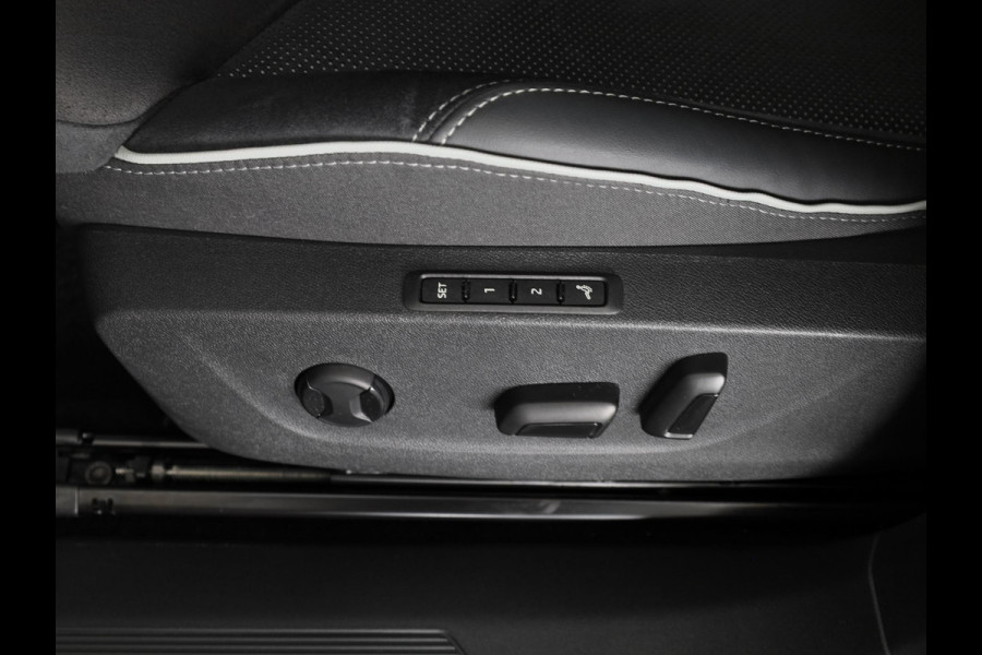 Škoda Enyaq 85 Sportline 286pk | Light Band | Canton Sound | Head up | Panoramadak | 21 inch black |