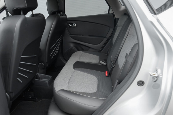 Renault Captur 1.3 TCe Intens 150PK Automaat Navi Trekhaak Cruise