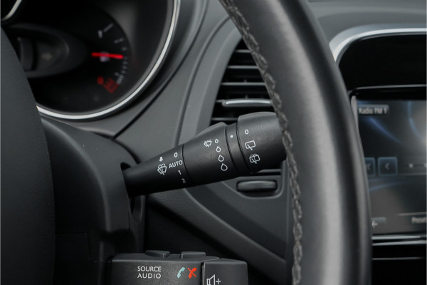 Renault Captur 1.3 TCe Intens 150PK Automaat Navi Trekhaak Cruise