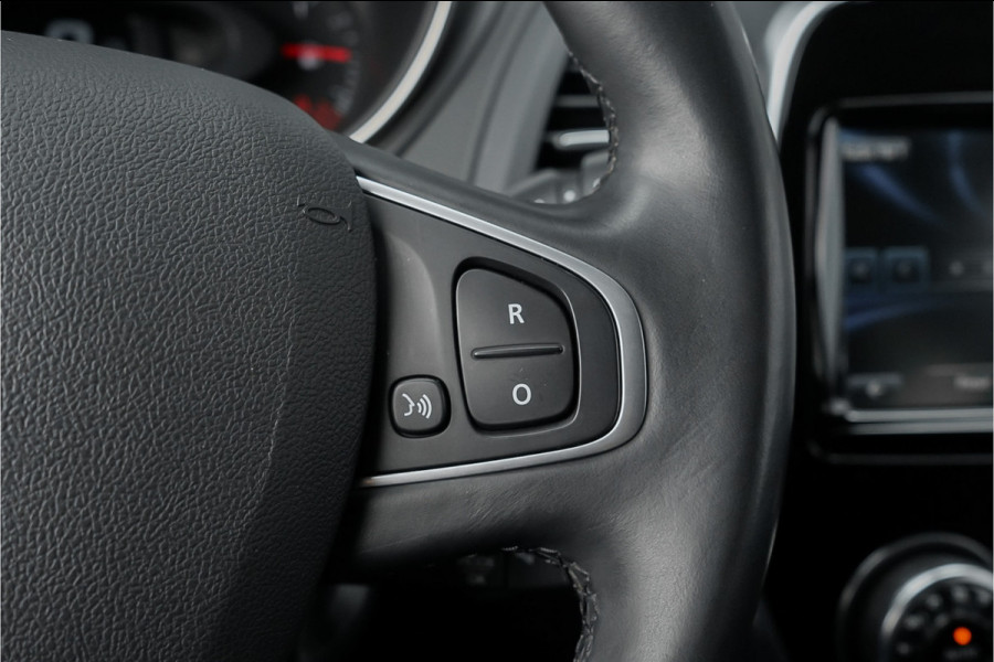 Renault Captur 1.3 TCe Intens 150PK Automaat Navi Trekhaak Cruise