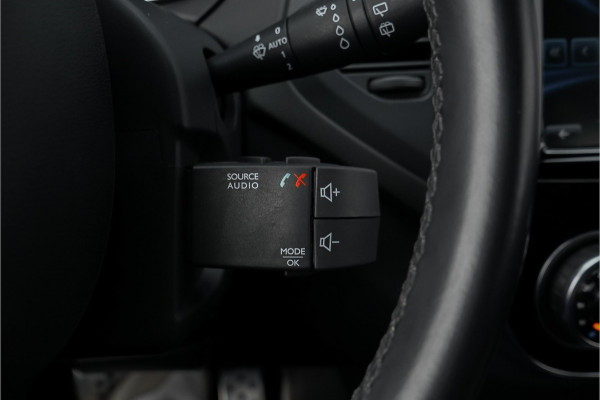 Renault Captur 1.3 TCe Intens 150PK Automaat Navi Trekhaak Cruise