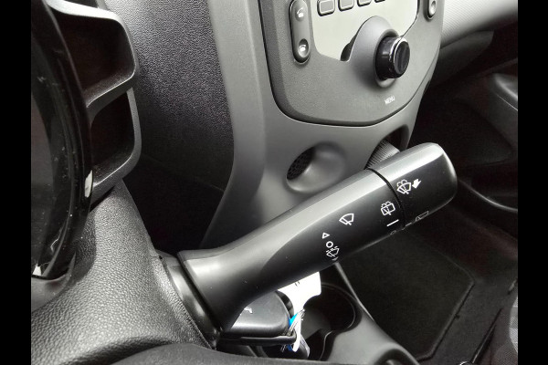 Peugeot 108 Occasion 1.0 e-VTi Active met airco en bluetooth audio | Sportieve look | Tweedehands Peugeot 108 zwart | Dagrij led |