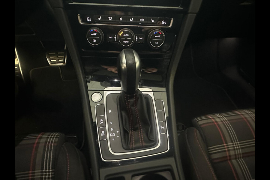 Volkswagen Golf 2.0 TSI GTI Performance PANORAMA DAK