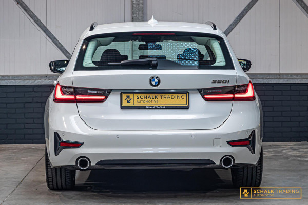 BMW 3 Serie Touring 320i High Executive|Leder|Sportstoelen|