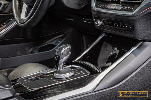 BMW 3 Serie Touring 320i High Executive|Leder|Sportstoelen|