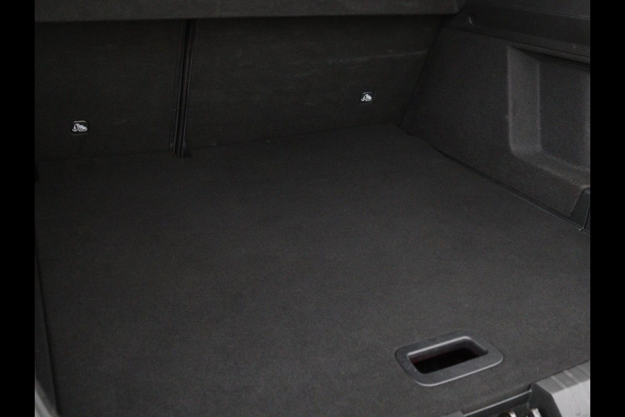 Renault Arkana 1.6 E-Tech Hybrid 145 R.S. Line | Leder/Alcantara | Stoel & stuurverwarming | Adaptive cruise | Camera | BOSE Sound | Carplay | Sfeerverlichting | Full LED | Keyless | Navigatie | Climate control