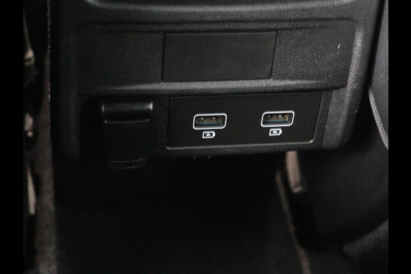 Renault Arkana 1.6 E-Tech Hybrid 145 R.S. Line | Leder/Alcantara | Stoel & stuurverwarming | Adaptive cruise | Camera | BOSE Sound | Carplay | Sfeerverlichting | Full LED | Keyless | Navigatie | Climate control