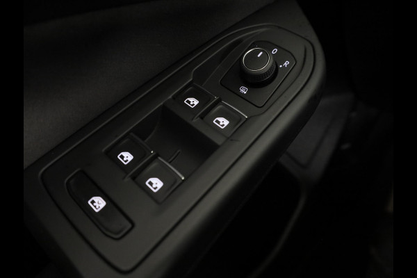 Volkswagen Golf 1.5 TSI Style 130 PK | Navigatie | Parkeersensoren | Led